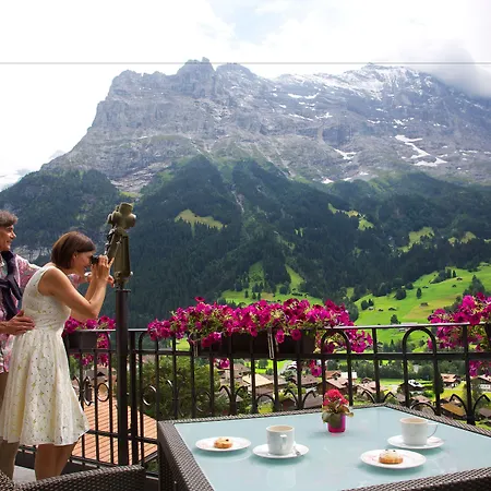 ベルヴェデーレ スイス クオリティ 4*